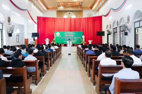 Hình ảnh: Hội nghị thường huấn Hội đồng Giáo xứ, Ban Hành giáo cụm Lai Châu